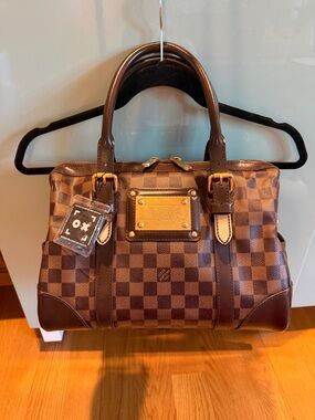 Louis Vuitton Berkeley Damier Ebene Canvas Handbag